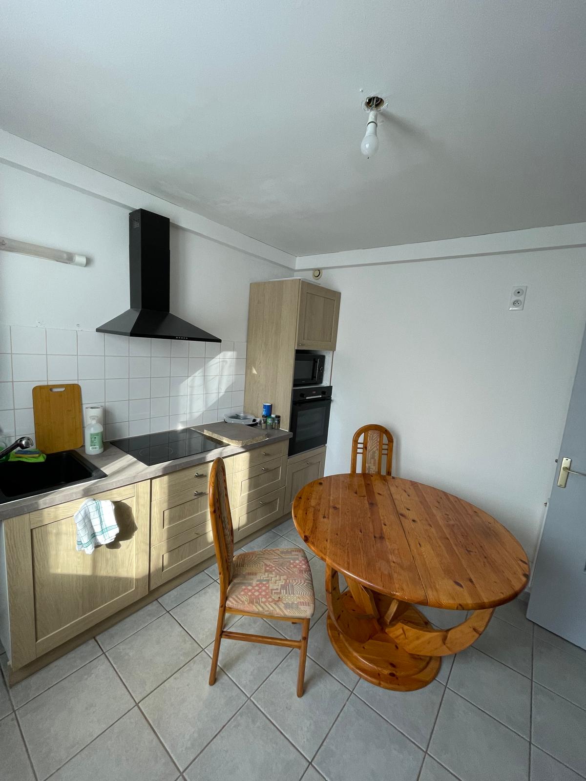 Colocatie Lucé 595308