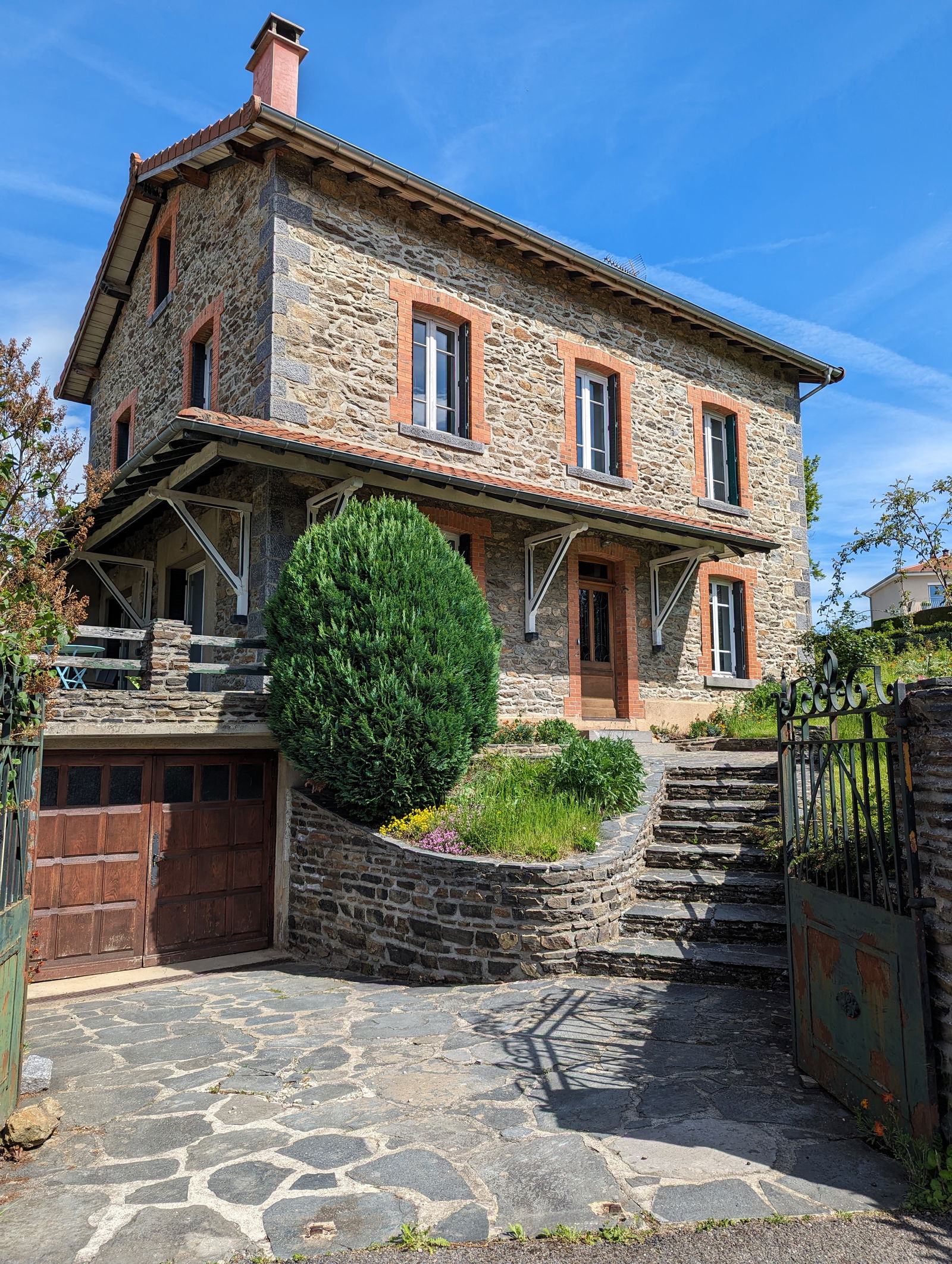 Colocatie Saint-Martin-en-Haut 598847