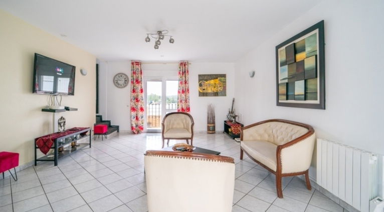 Colocatie Dugny 389096