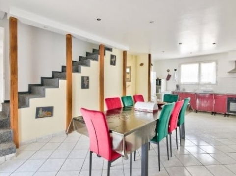 Colocatie Dugny 389096