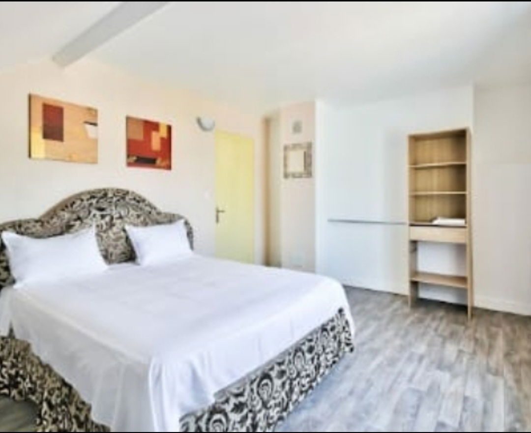 Colocatie Dugny 389096