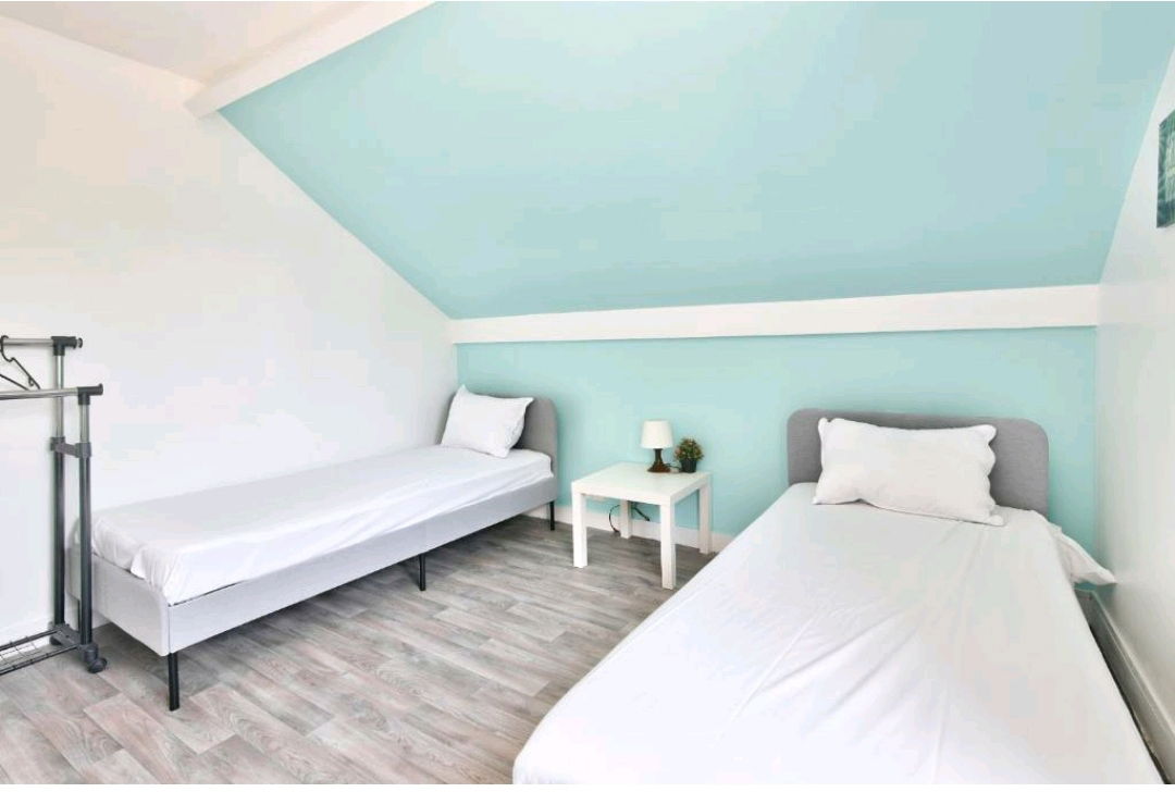 Colocatie Dugny 389096