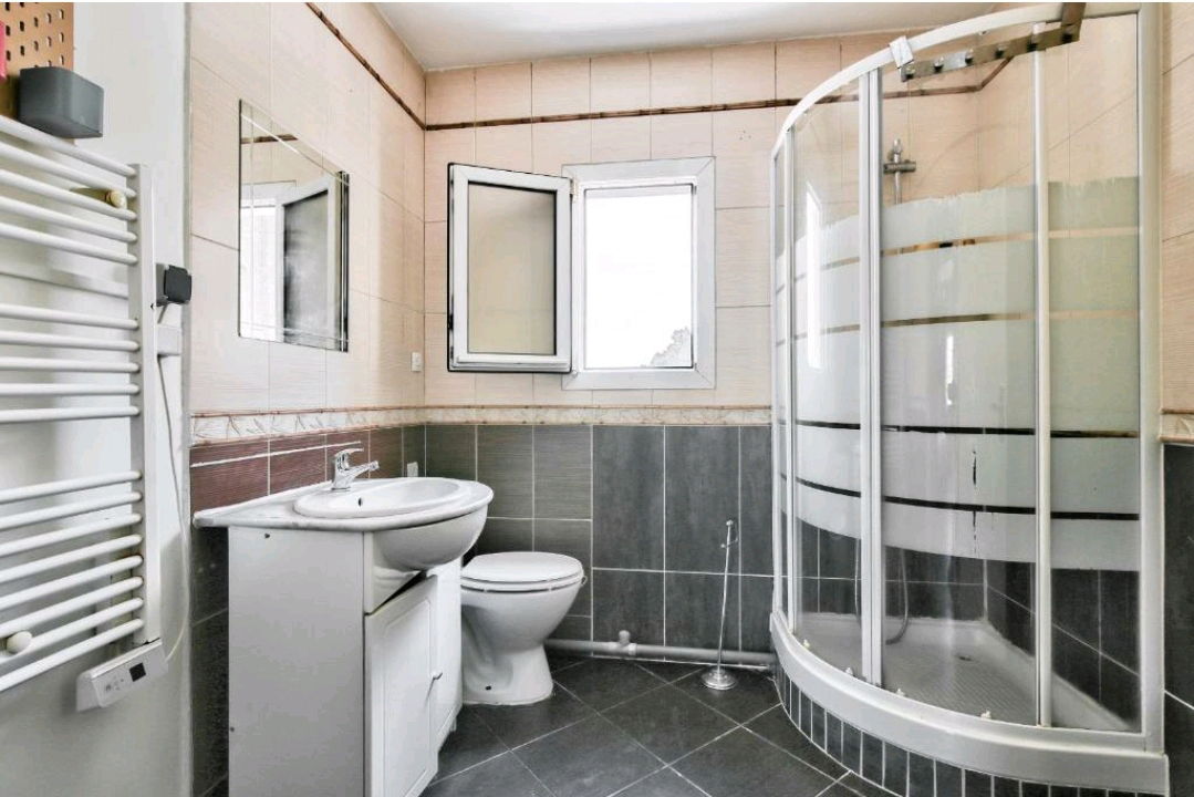 Colocatie Dugny 389096