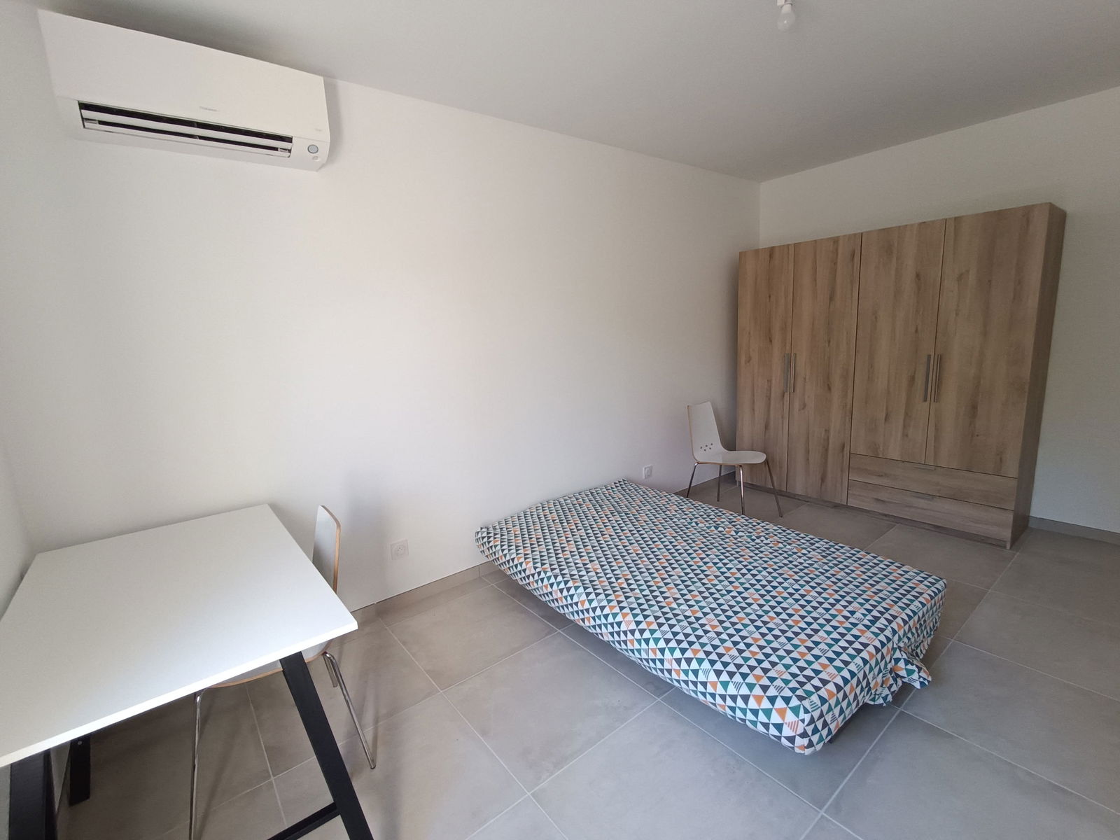 Colocatie Aix-en-Provence 619526