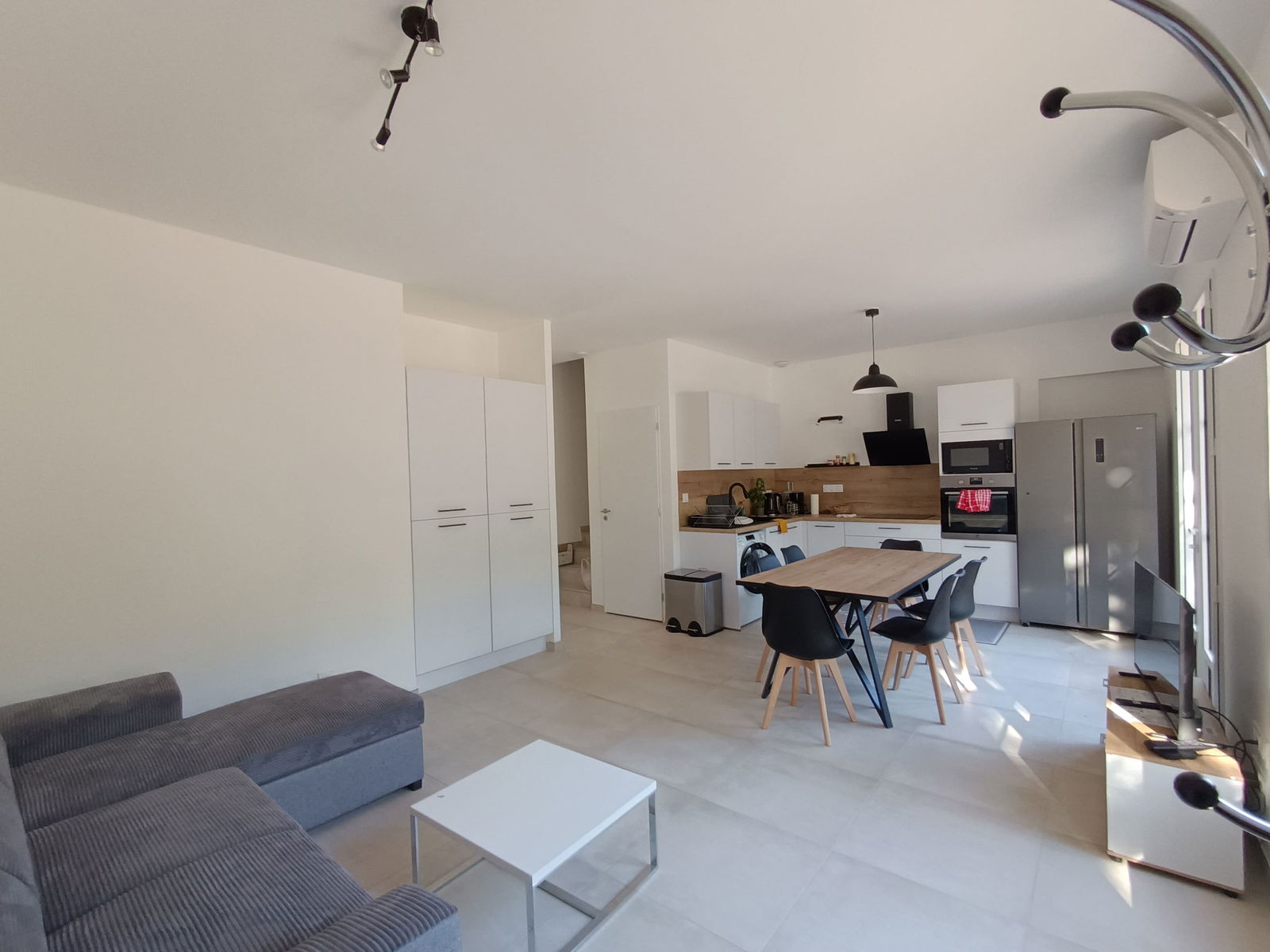 Colocatie Aix-en-Provence 619526