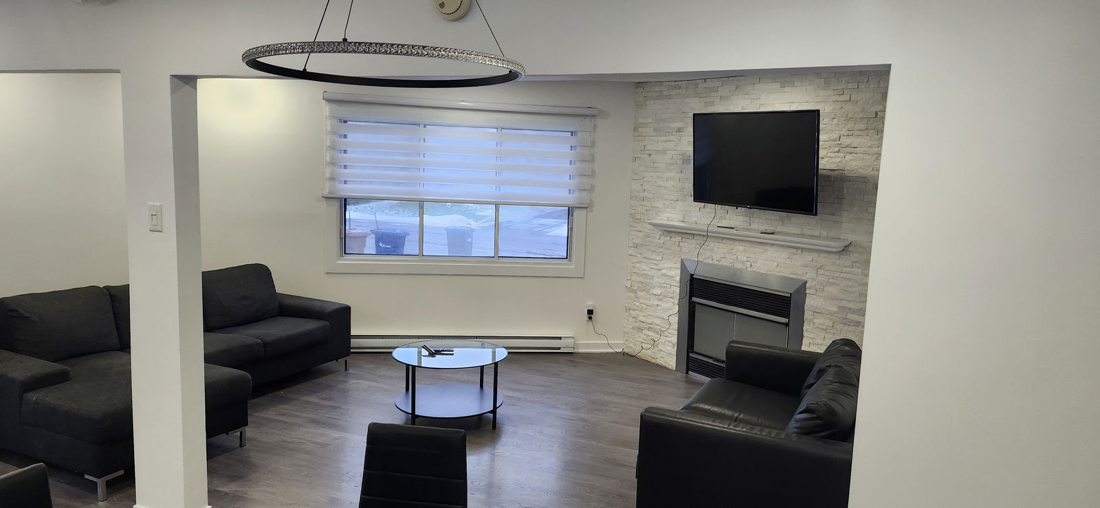 Colocatie Laval 467008