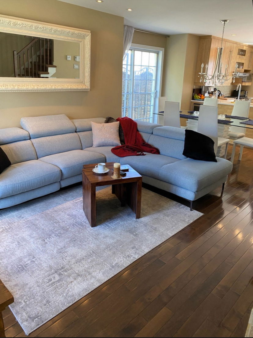 Colocatie Laval 499136