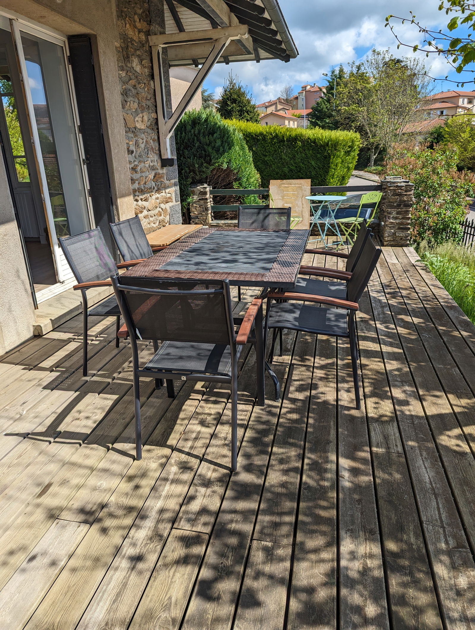 Kolokasie Saint-Martin-en-Haut 598847