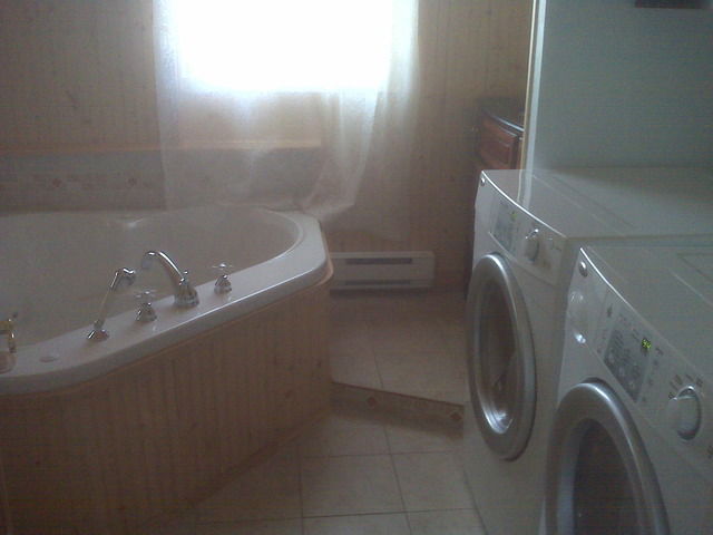 Colocatie Saint-Eustache 29603