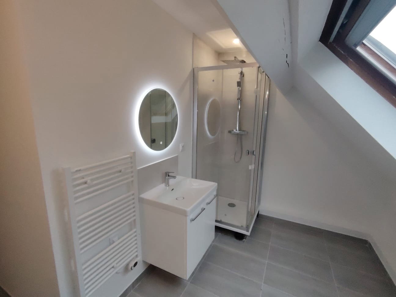 Colocatie Saint-Genis-Pouilly 660293