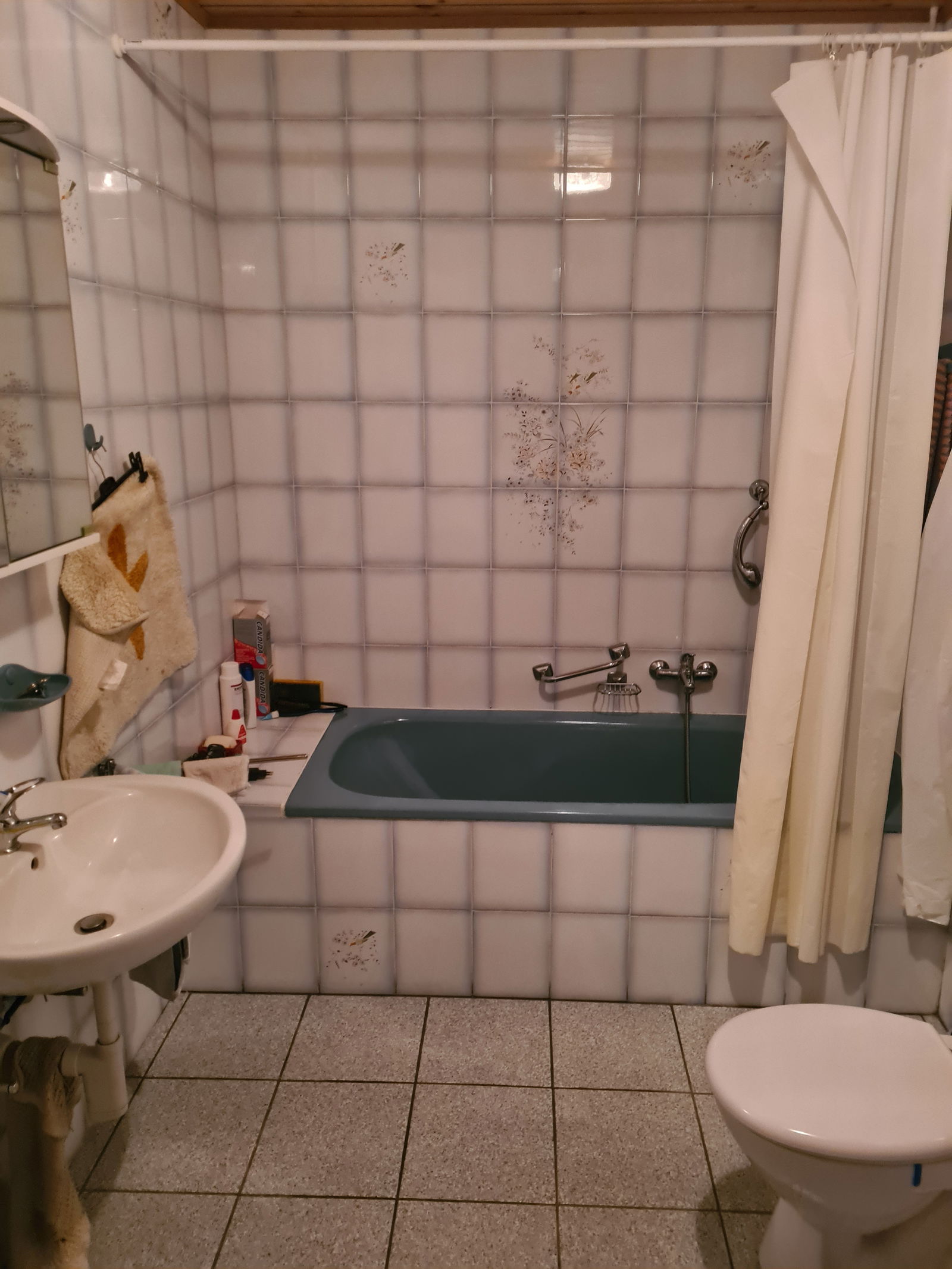 Colocatie Vaulion 245455