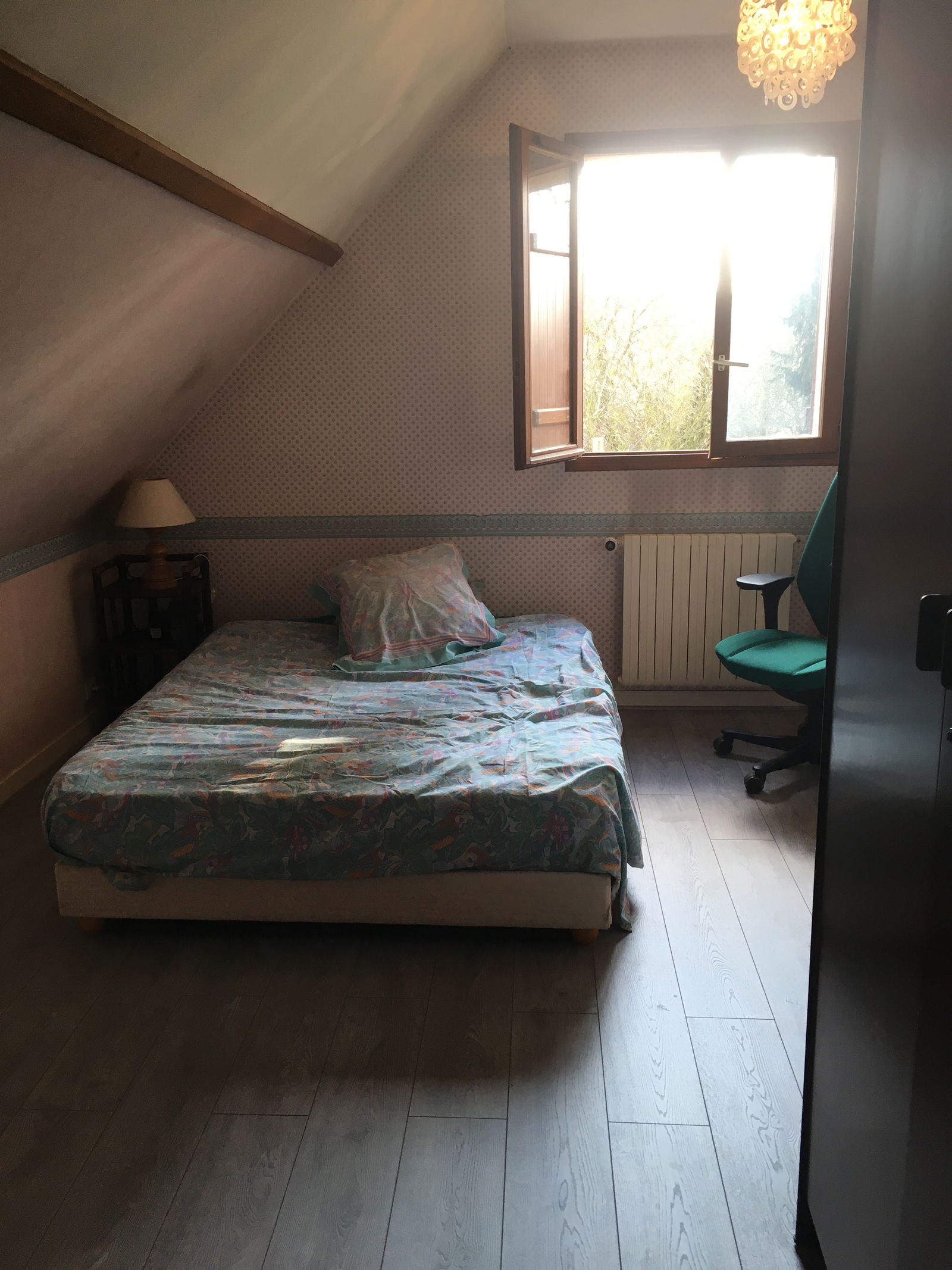 Gastgezin Vauhallan 157987
