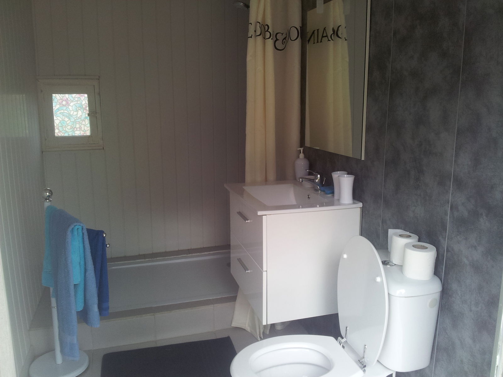 Unabhängiges Studio Veauchette 114513