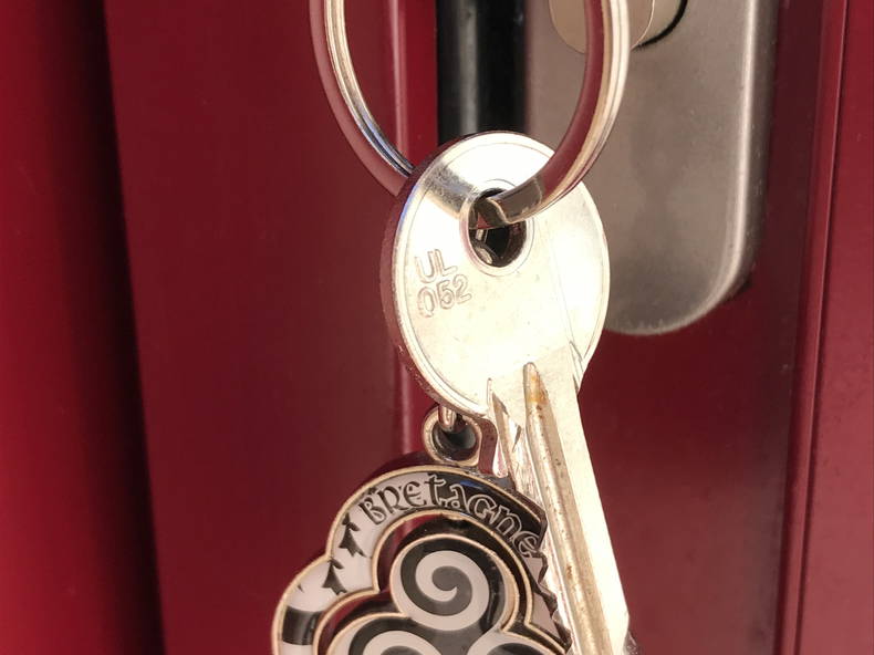 Entire Home Baden 64232-3