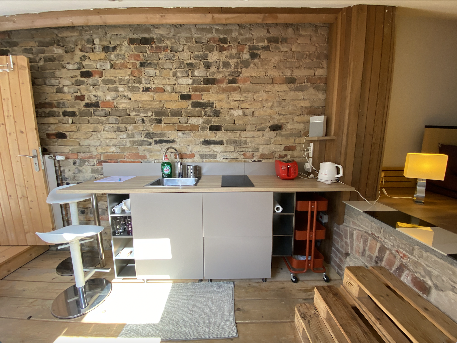 Unabhängiges Studio Ottange 242246