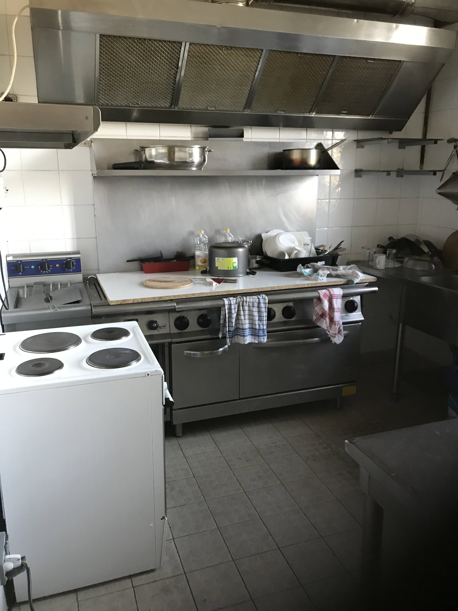 Wohngemeinschaft Magny-les-Hameaux 666704