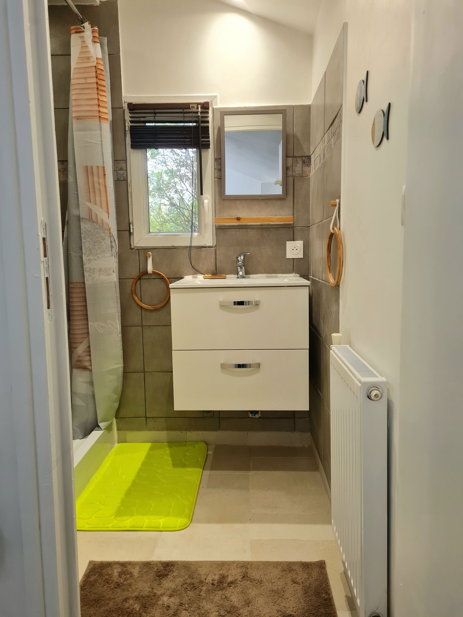 Onofhängeg Studio Seugy 450921