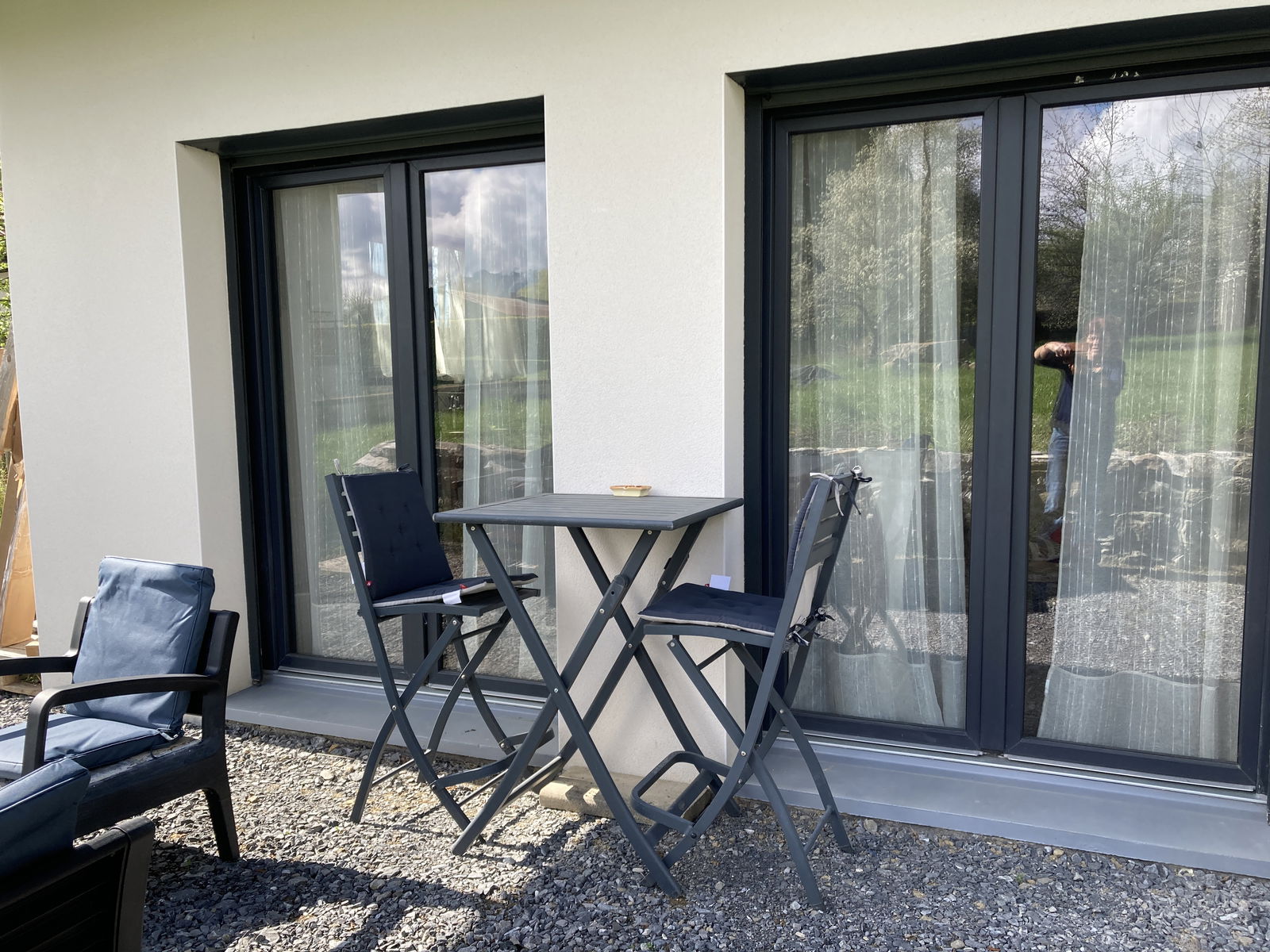 Onofhängeg Studio Larringes 504369