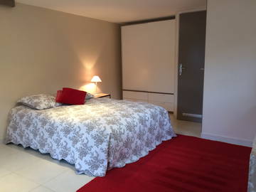 Roomlala | Kobieta z Montpellier