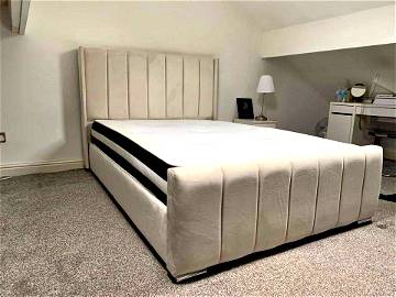 Roomlala | Komfortable 4p-Wohnung