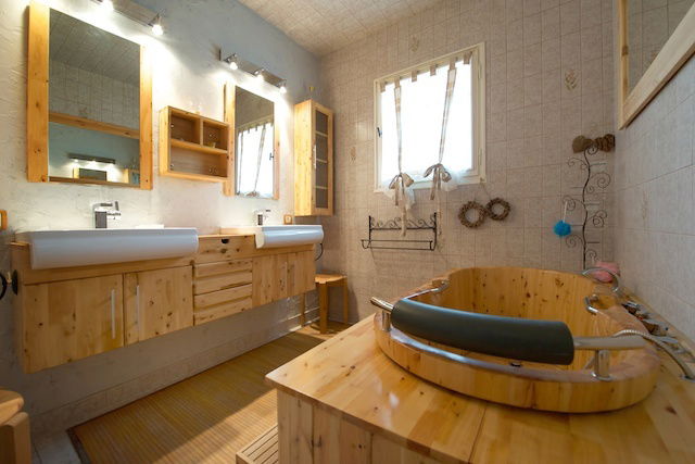 Unabhängiges Studio Euzet 85237