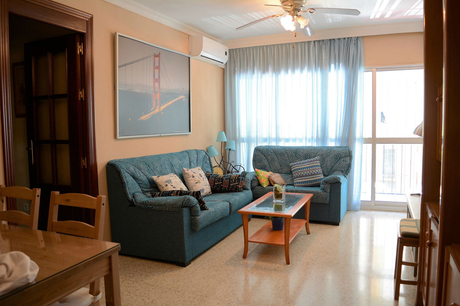 Unabhängiges Studio Sevilla 100503