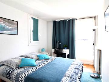 Roomlala | Komfortables Und Helles Zimmer – 10 M² – NTR2
