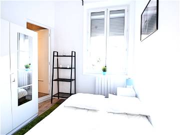 Roomlala | Komfortables Und Helles Zimmer – 12 M² – MA28