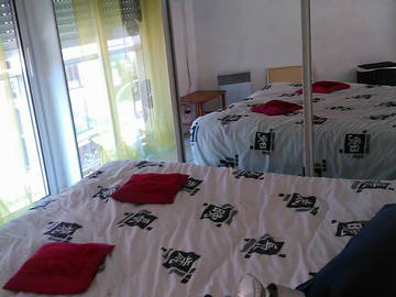 Roomlala | Komfortowy pokój w domu opieki.