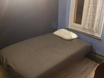 Roomlala | Komfortowy pokój w domu z ogrodem niedaleko Paryża