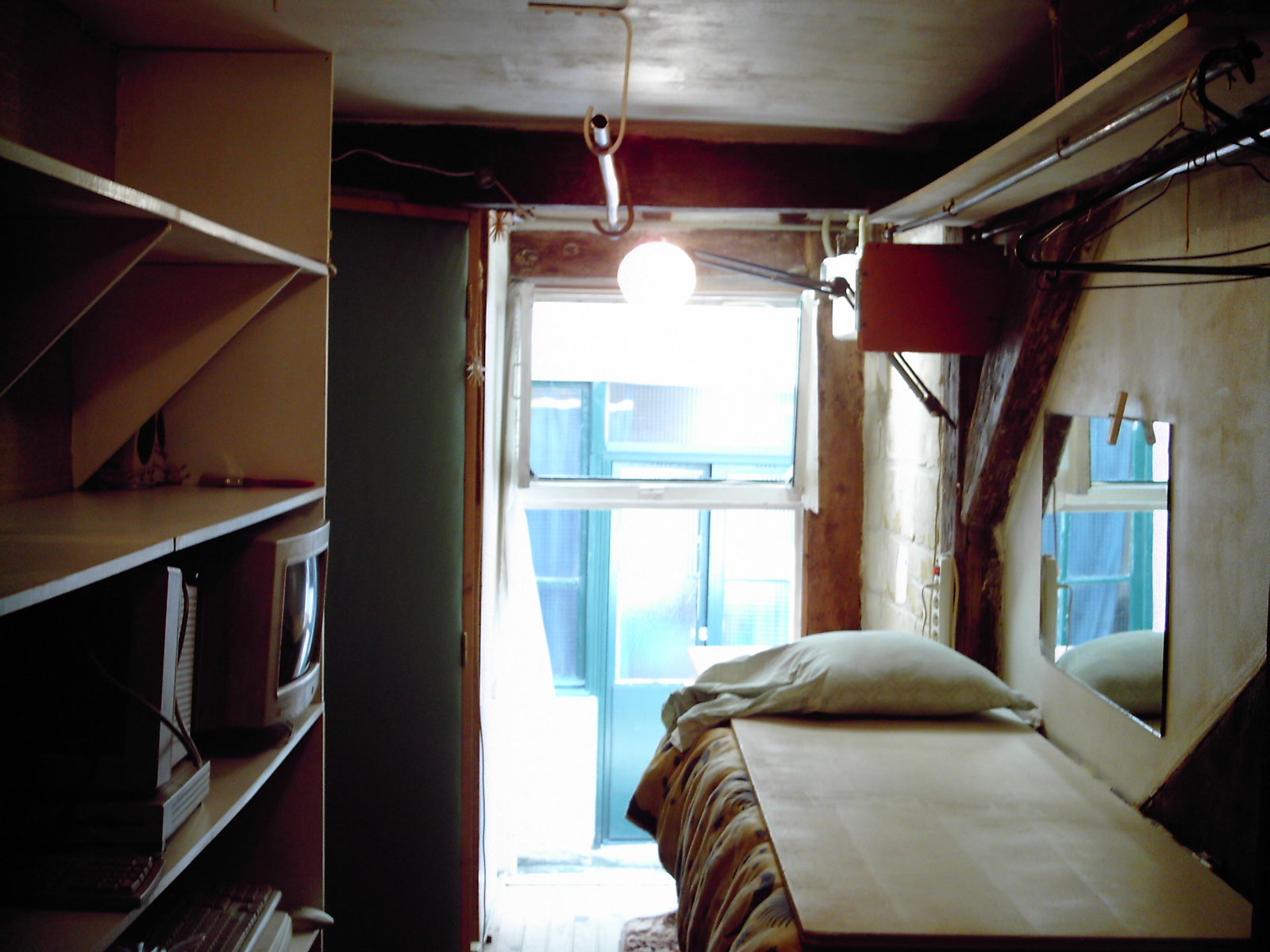 Ganz Haus Paris 607472