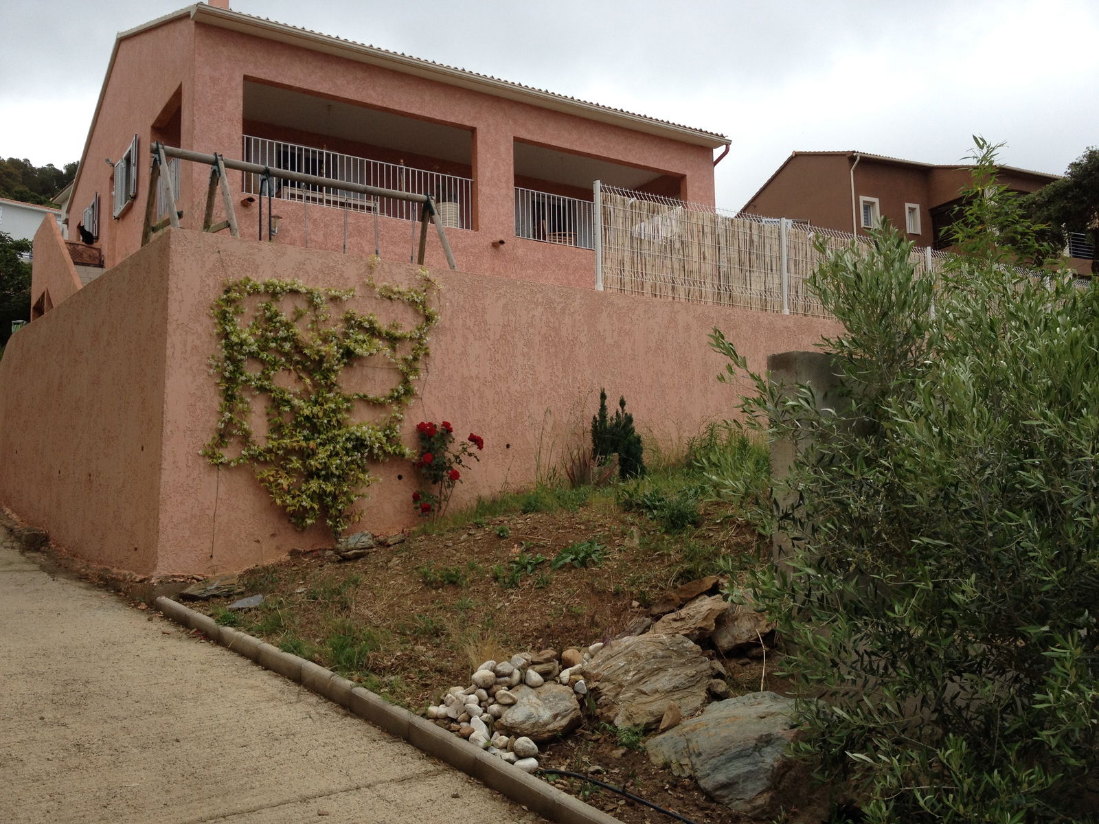 Oberoende Studio Furiani 85738