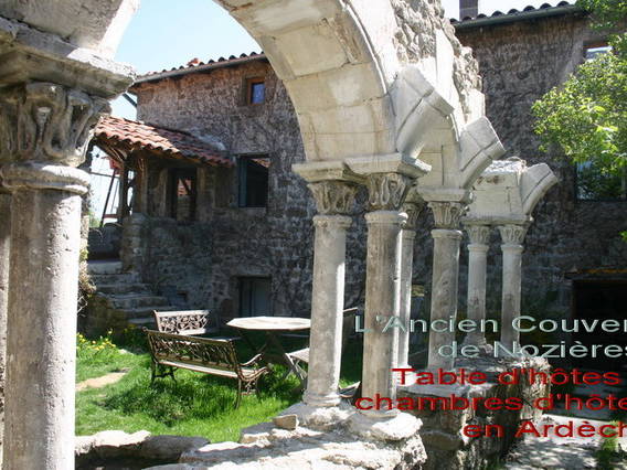 Gastekamers Nouziers 16243-1