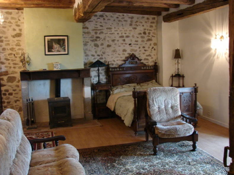 Habitaciones De Huéspedes Le Dorat 30121-2