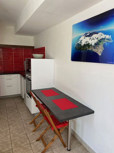 Studio Indépendant Piton 230708