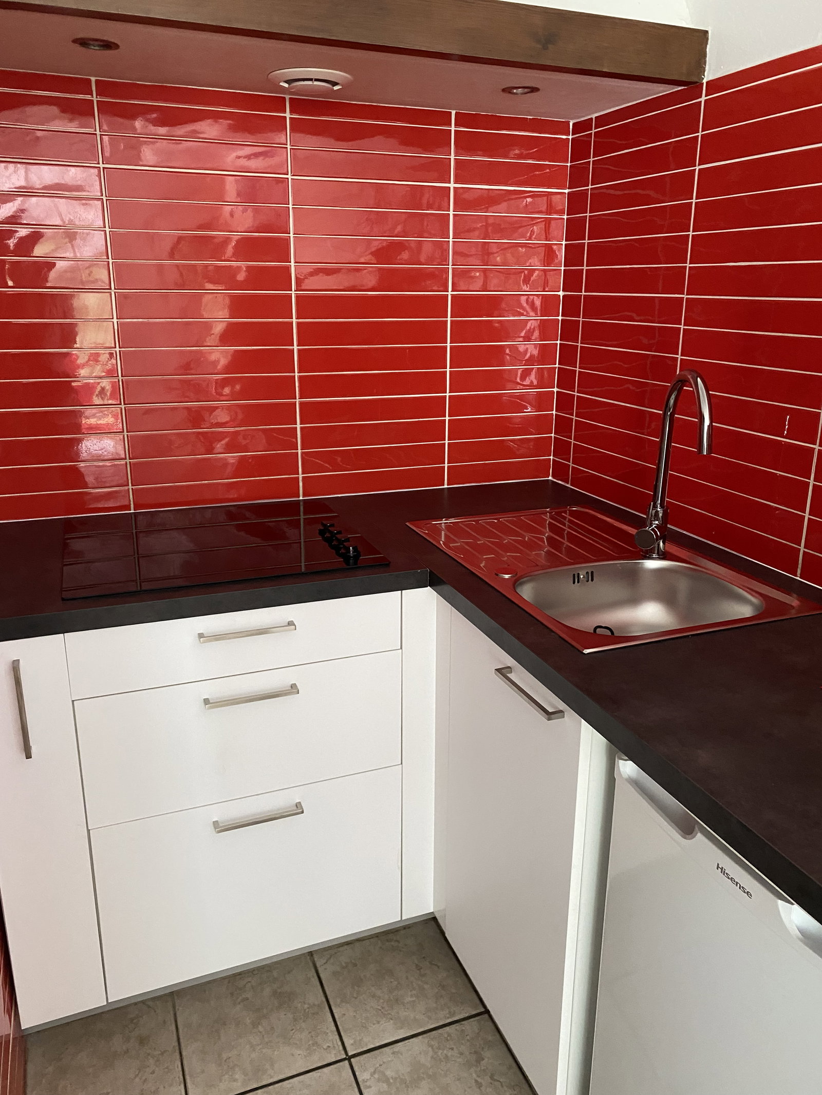 Logement Entier Piton 230708