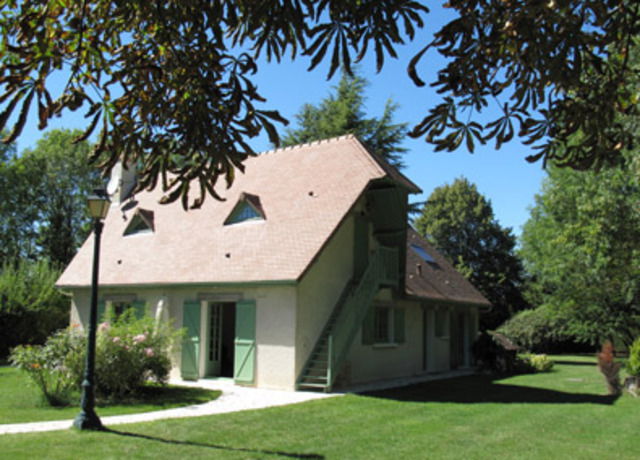 Kotimajoitus Limetz-Villez 7126