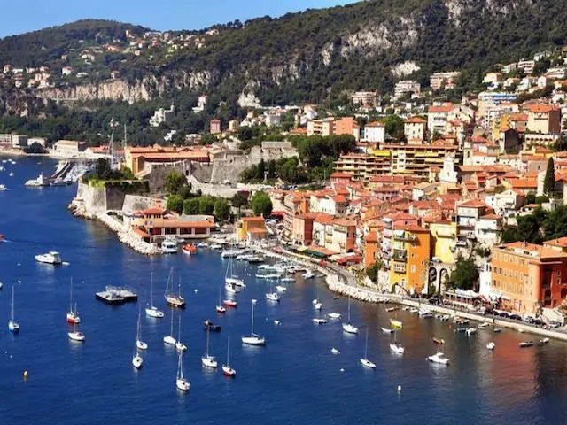 Quedarse En Casa Nice 190925