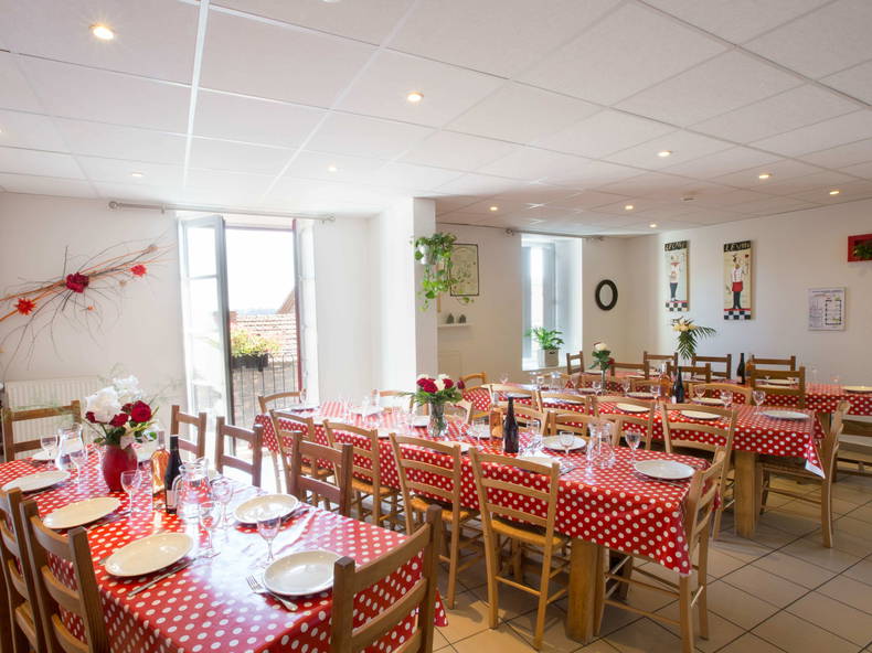 Entire Home Saint-Privat-d'Allier 158707-5