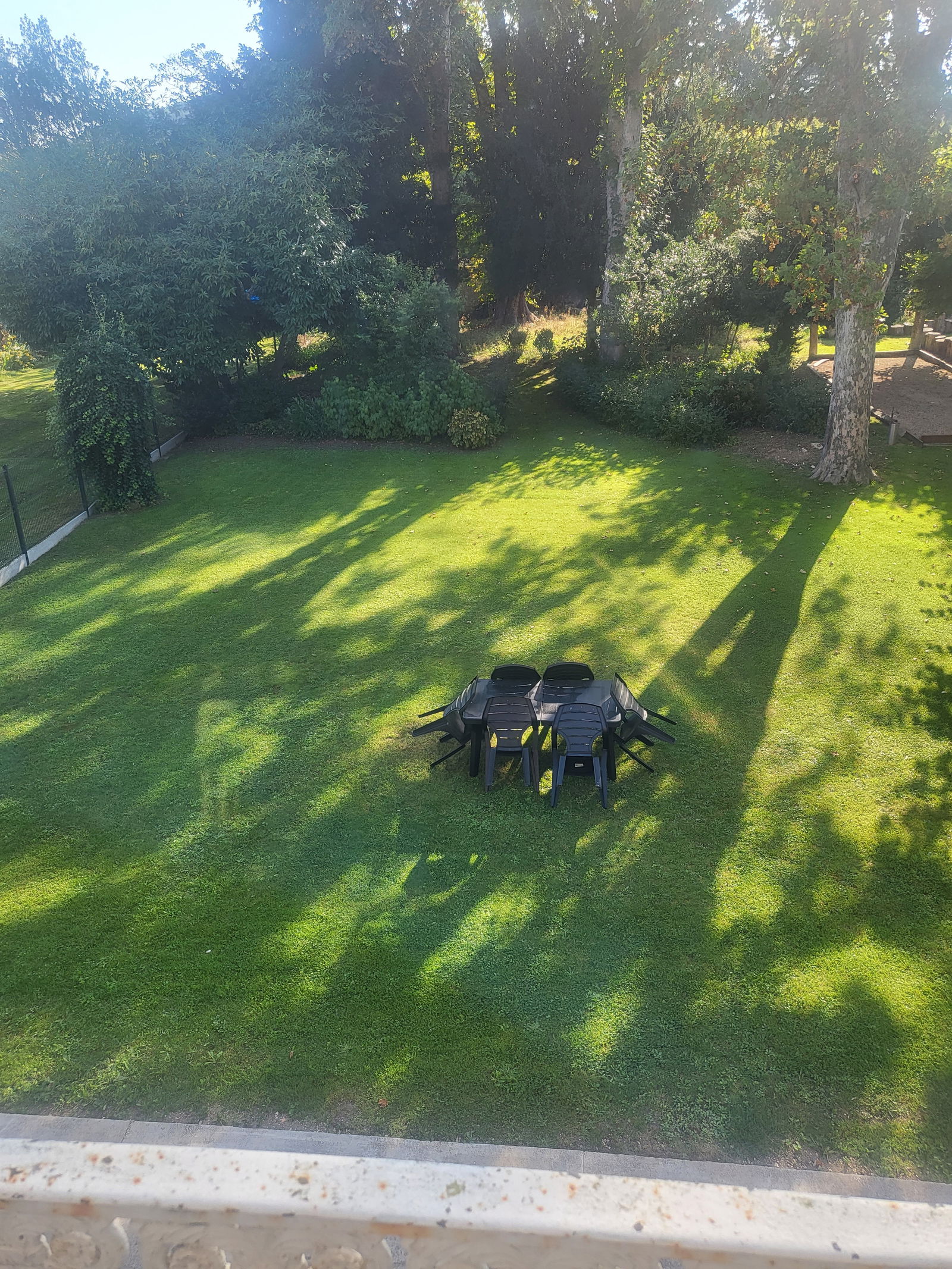 Famiglia Villeneuve-sur-Yonne 286231