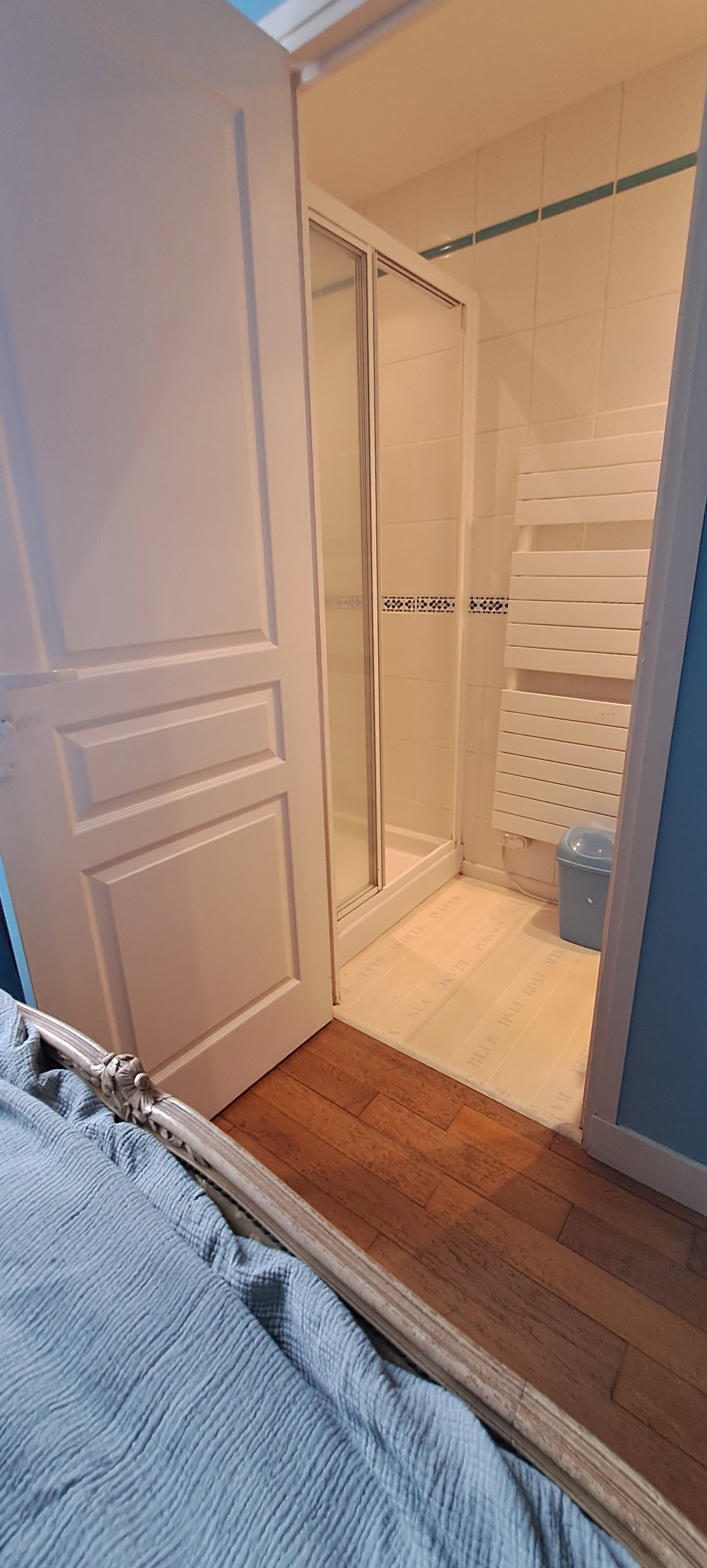Chambre Chez L'habitant Luisant 670266