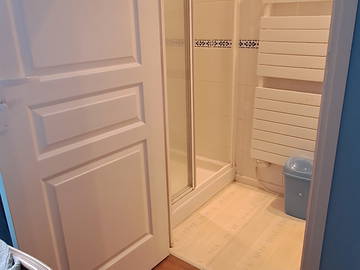 Unterkunft beim Gastgeber zur Miete in Luisant - Foto 3: Badezimmer-3