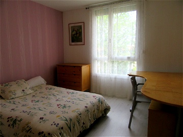 Private Room Roanne 70247-2