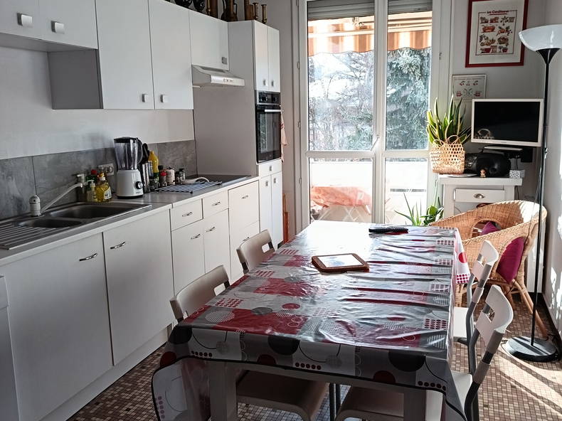 Homestay Roanne 70247-3