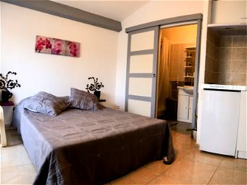 Room For Rent Entrechaux 120499-1