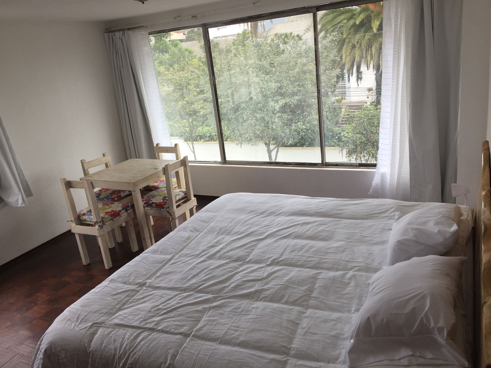 Homestay Quito 220129