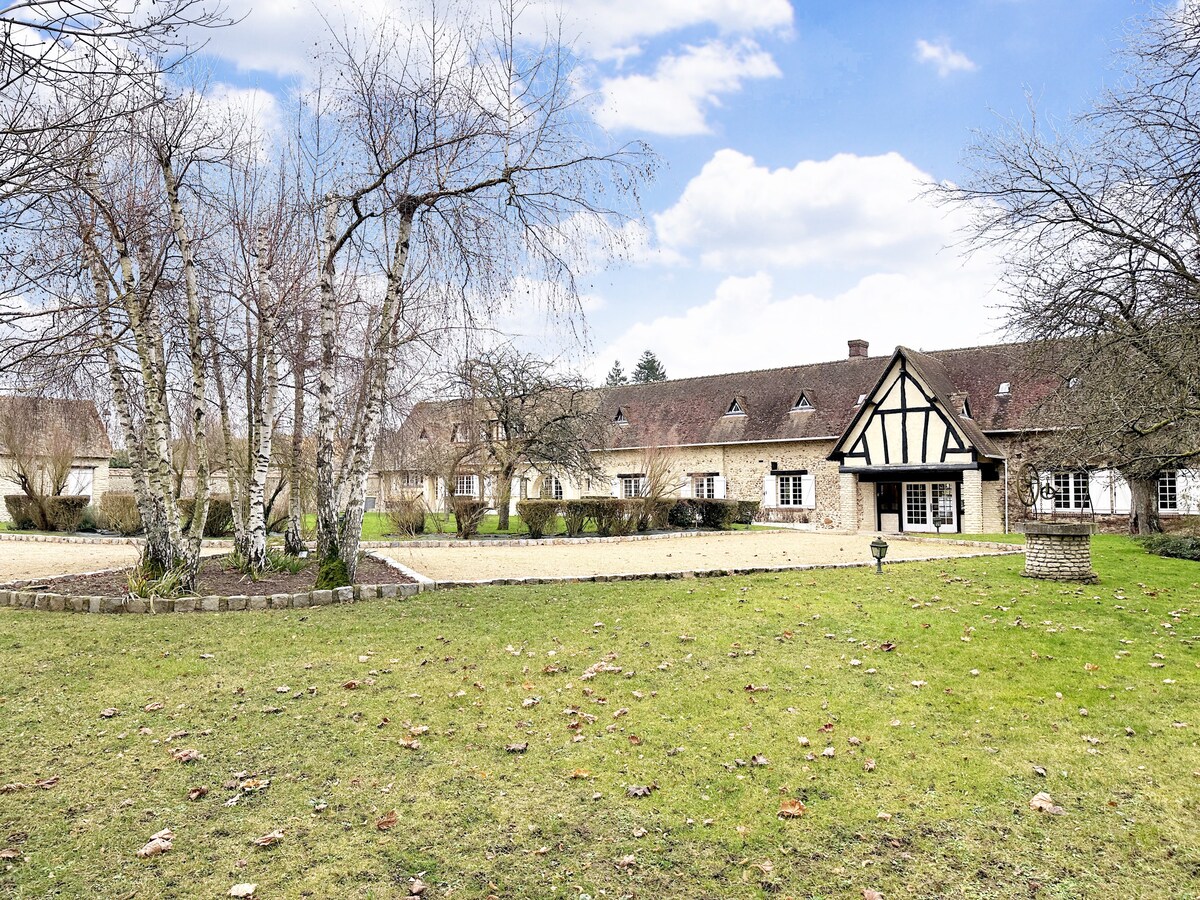 Casa Inteira Le Plessis-Hébert 662356