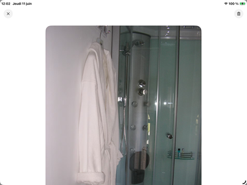 Chambre chez l'habitant à louer à Saint-Martial-De-Vitaterne - photo 9 : salle de bain-9