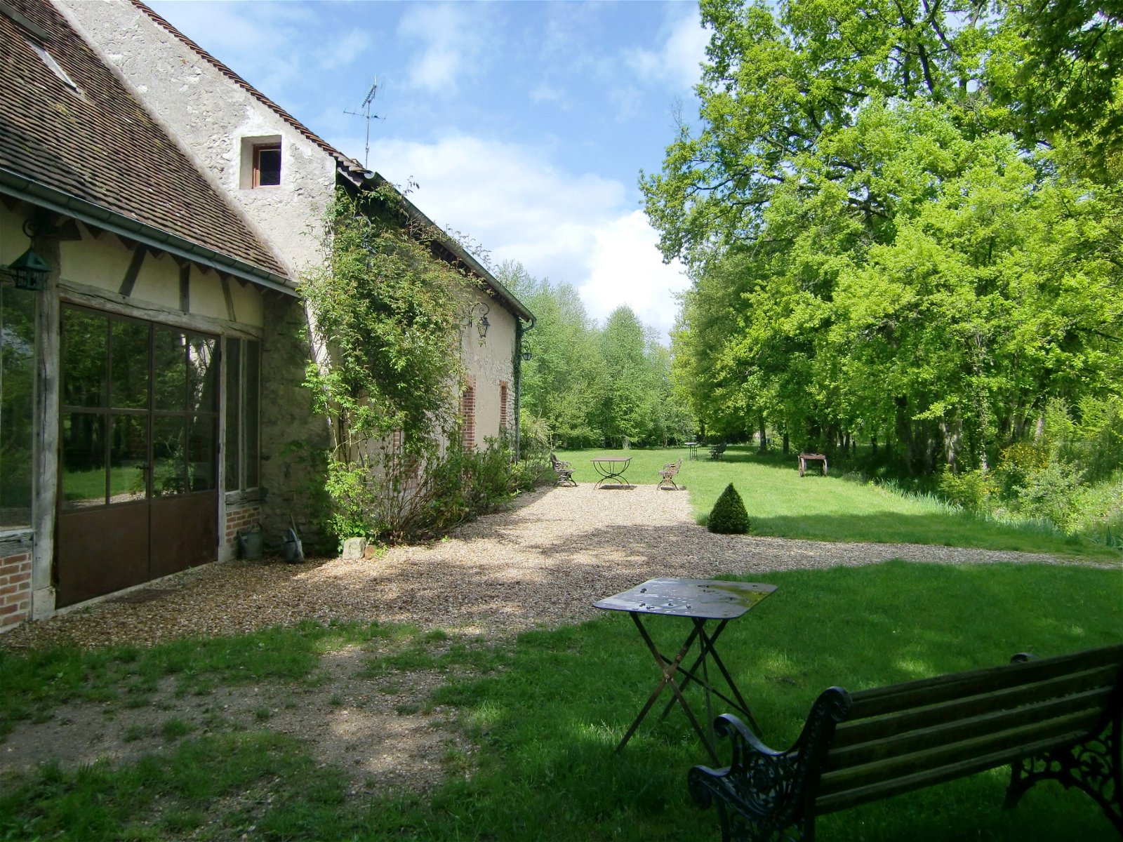 Oberoende Studio Châtenoy 164261