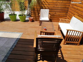 LA ROCHELLE ZIMMER PRIVATE DUSCH/WC + TERRASSE UND KÜCHE